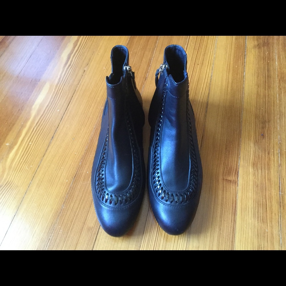 Tods Gommino driving ankle boots - size 37 (7).